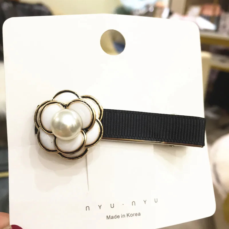 Elegant Camellia Pearl Hair Claws Clips Hairgrips For Women 2024 Rose Flower Rhinestone Acrylic Hair Accessories Clamp Wholesale