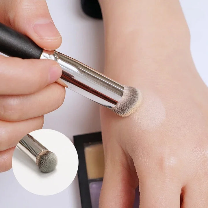 1 Pcs Concealer Makeup Brushes Precision Soft Fluffy Smudge Brush Cover Acne Dark Circles Multi-Function Detail Makeup Tools
