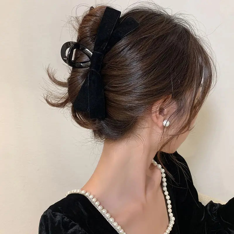 Bow Hair Claws Clip Large Shark Claw Hair Clips Solid Bowknot Hairpin Barrettes for Ponytail Women Hair Accessories Headbands