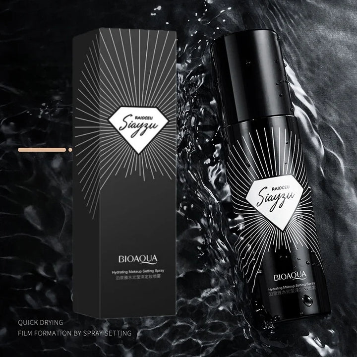 100ml Soft Matte Setting Spray, the Fine Mist Is Like Smoke, Hydrating and Moisturizing, Does Not Stick to Powder, Does Not Cause Powder to Cake, Keeps Your Makeup Hydrated and Smooth, Giving You a Dewy Makeup Look Suitable f