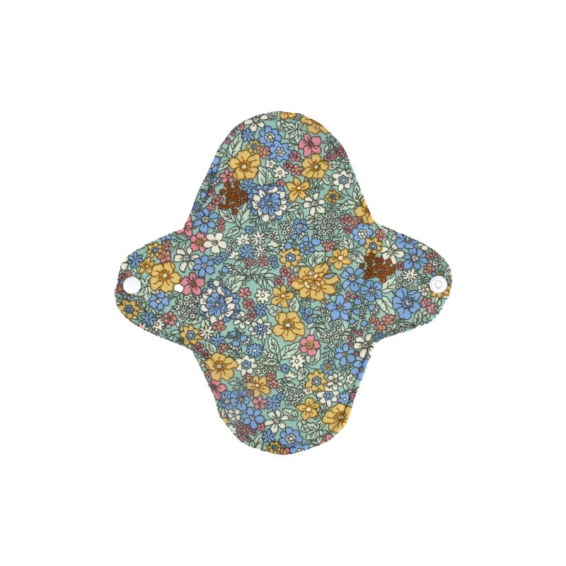 18*18cm Reusable Menstrual Pads Fleece Graphene Daily Absorbent Care Panty Liner Sanitary Pad Washable Pads Cotton for Period