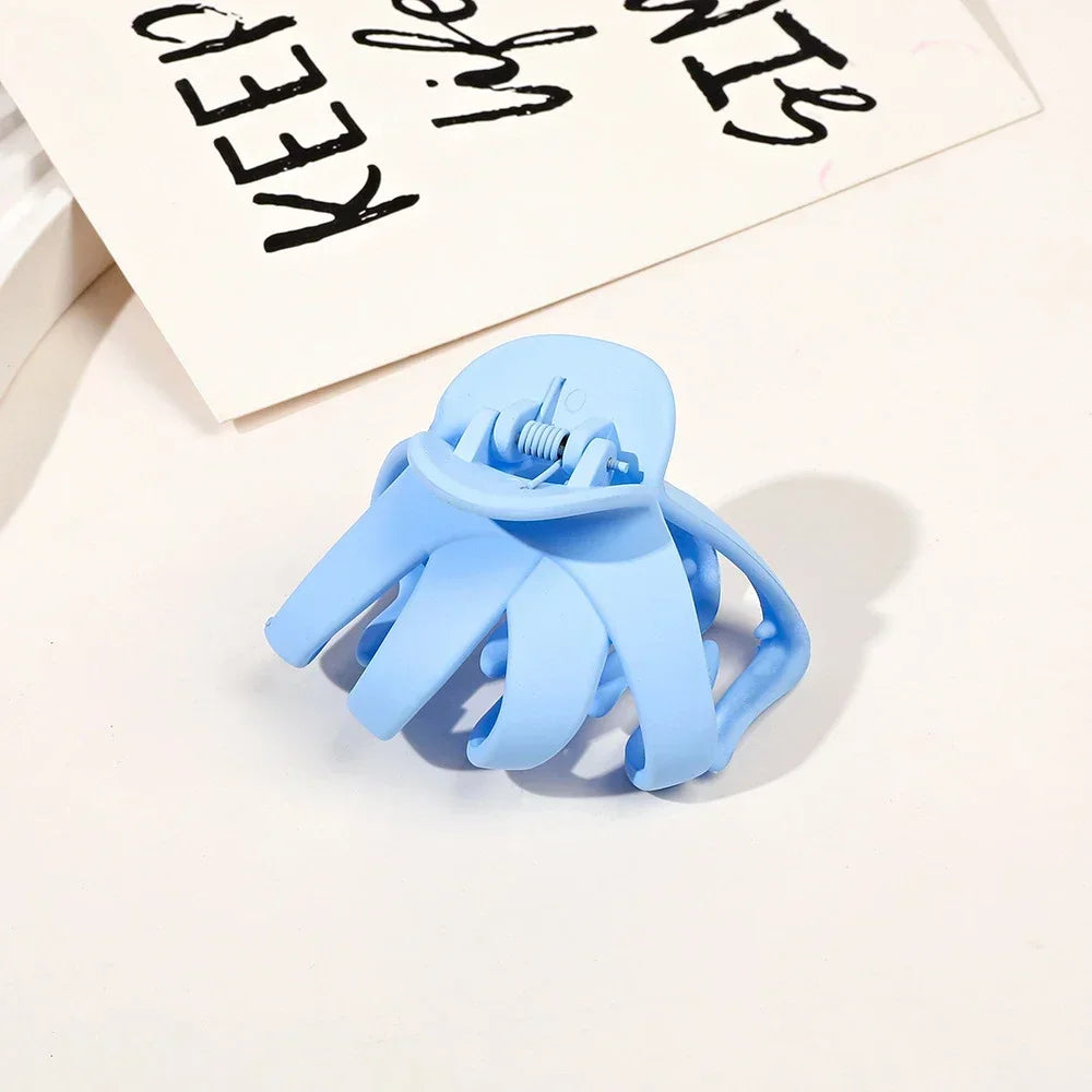 Matte Octopus Hair Claw Large Size Shark Clip Headwear Women Claws Clips Daily Hair Styling Hair Accessories for Girl New Styles