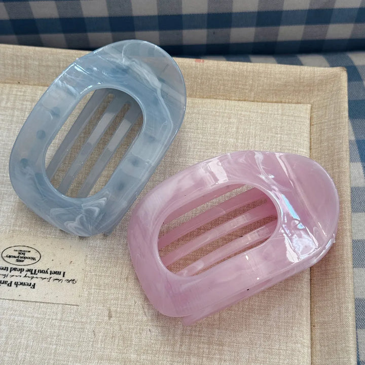 Fashion Oval Flat Hair Clips for Women New Design Leopard Large Flat Round Claw Clip French Acrylic Lying Down Hair Accessories