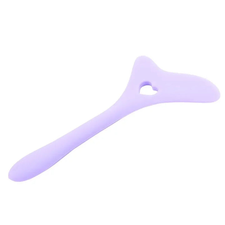 Wholesale  Multi-functional Eyeliner Stencil Wing Tips Silicone Eyeliner Aid Drawing Lipstick Wearing Aid Reusable Makeup Tools
