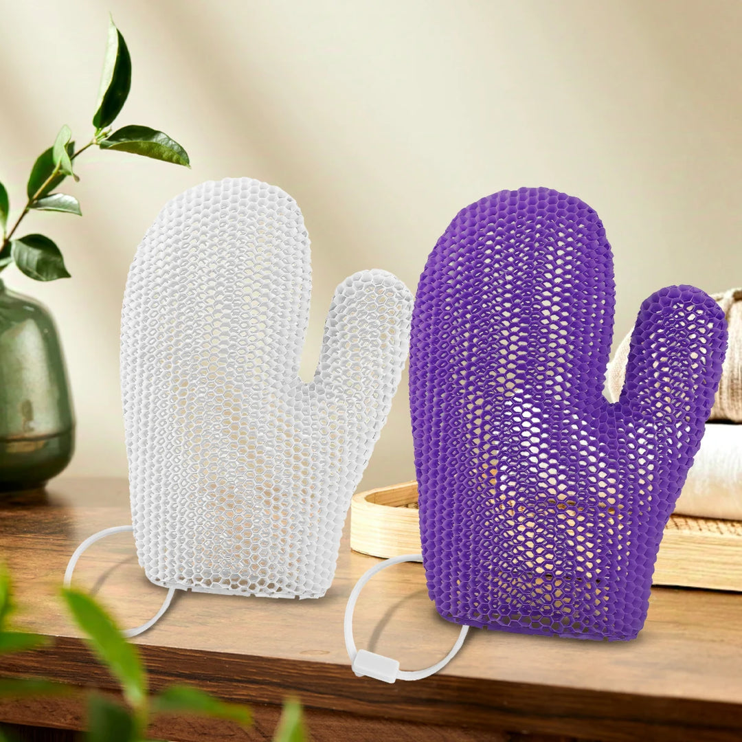 Set of 2 TPU Honeycomb Shower Gloves Skin-friendly, odourless, foamy and tear-resistant The first choice for family bathrooms.