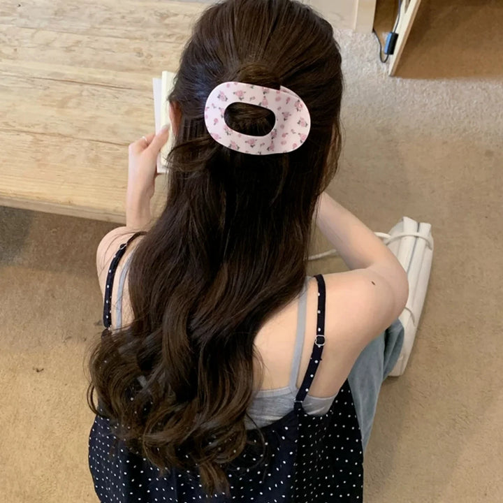 9.5CM Fashion Oval Hollow Hair Claw Clips Women Elegant Marbling PVC Flat Hair Grips Premium Colorful Updo Hair Barrettes