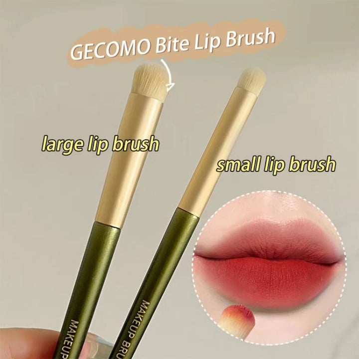 GECOMO Round Head Lip Brush Lipstick Coloring Smudge Brush Concealer Brush Lip Makeup Brush Multi-function Beauty Tool