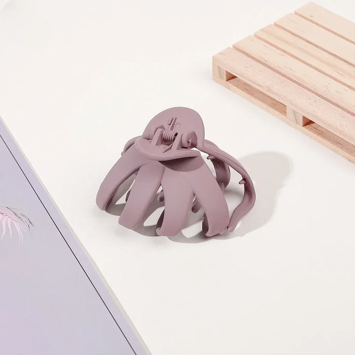 Matte Octopus Hair Claw Large Size Shark Clip Headwear Women Claws Clips Daily Hair Styling Hair Accessories for Girl New Styles