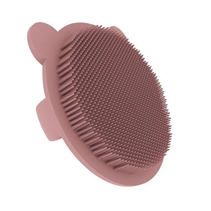 Soft silicone baby bath brush gently cleans baby's hair and body, BPA-free, a safe bathing tool for newborns and children.