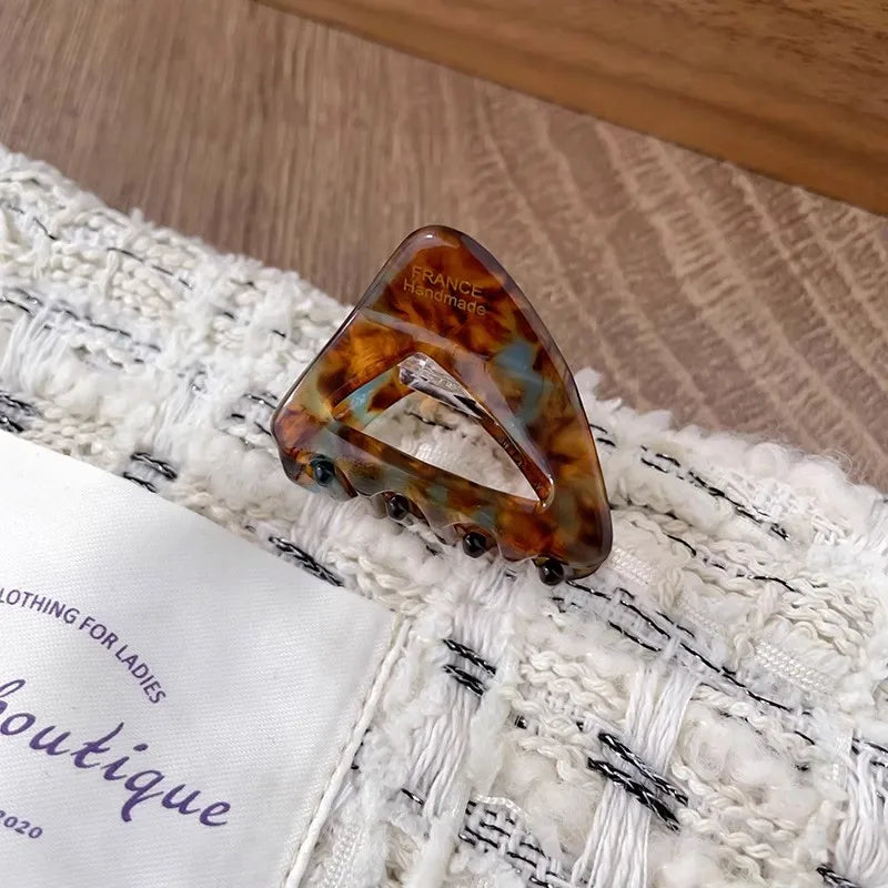 French Style Triangle Acetate Small Hair Claw For Women Girl Sweet Hair Ornament Mini Claw Clip Hairpin Hair Clip Hair Accessory