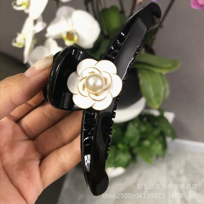 Elegant Camellia Pearl Hair Claws Clips Hairgrips For Women 2024 Rose Flower Rhinestone Acrylic Hair Accessories Clamp Wholesale