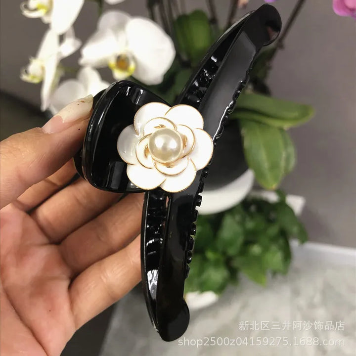 Elegant Camellia Pearl Hair Claws Clips Hairgrips For Women 2024 Rose Flower Rhinestone Acrylic Hair Accessories Clamp Wholesale