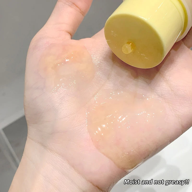Gege Bear Small Honey Pot Vitamin Lip Mask Autumn and Winter Moisturizing Anti-drying Lip Balm