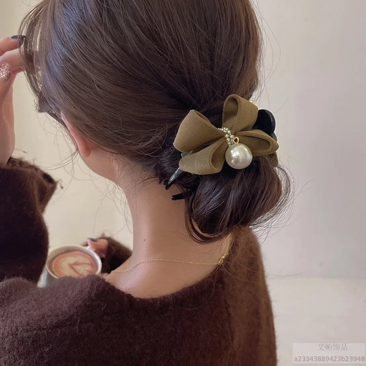 1 Piece of Bow, Pearl Clip, Temperament, Shark Clip, Korean Gentle Style Fabric Hair Accessory Girl Hair Accessoires
