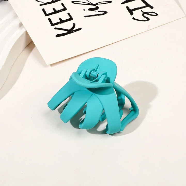 Matte Octopus Hair Claw Large Size Shark Clip Headwear Women Claws Clips Daily Hair Styling Hair Accessories for Girl New Styles