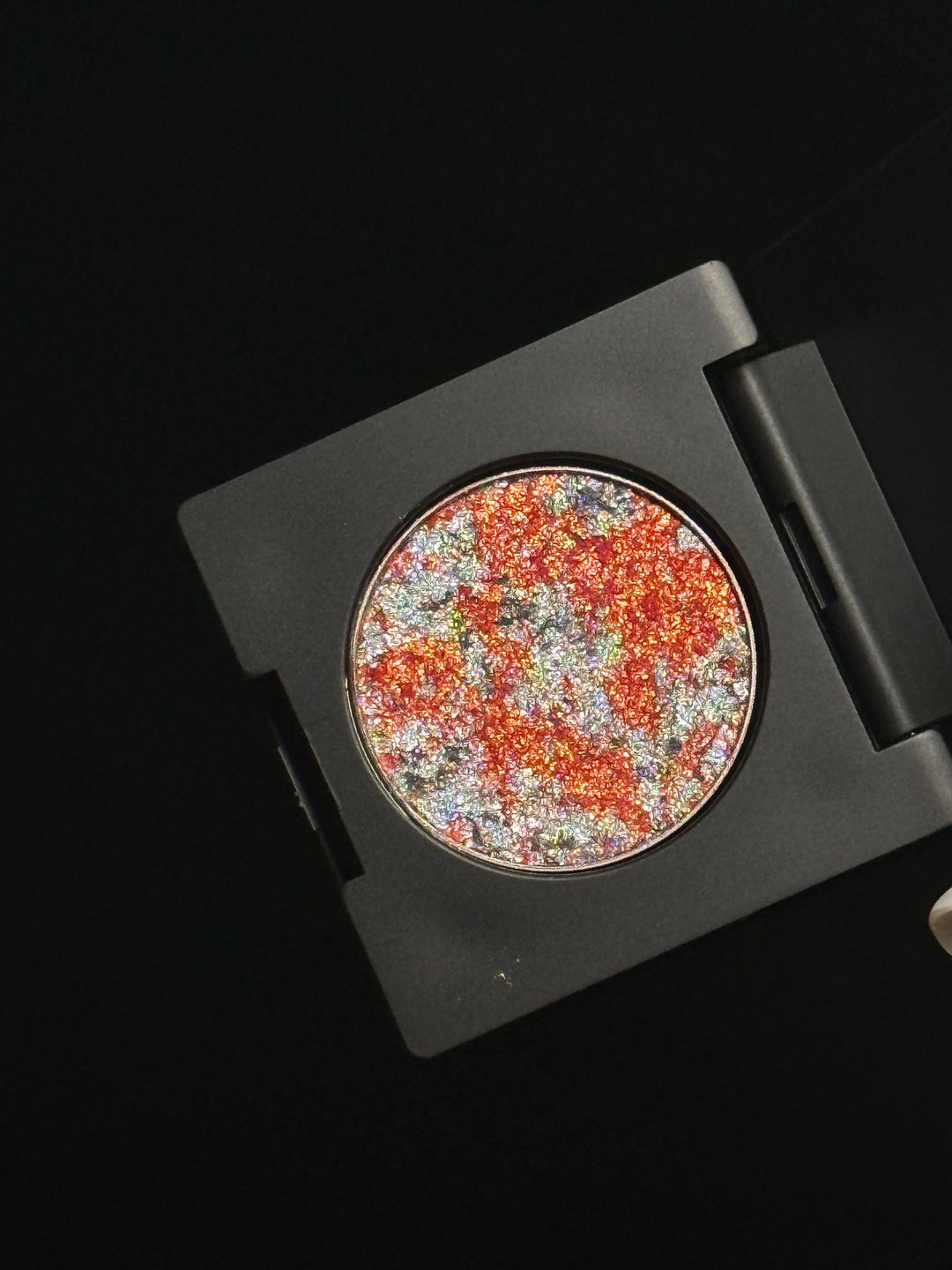Single Mixed Color Eyeshadow Chameleon Fine Sparkle Pearl Brightener Eye Shadow Portable Eye Makeup
