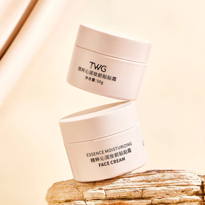 Apply the cream before makeup, moisturizing foundation cream - lasting moisturizing, creating a natural foundation